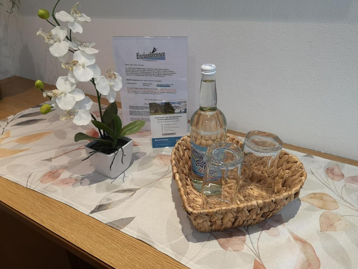 恩兹安布雷那酒店 Jenig 外观 照片